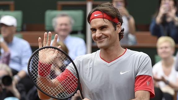 Federer, durante su debut.