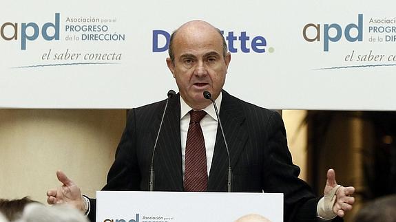 El ministro de Economía, Luis de Guindos, durante su intervención en el foro APD y Deloitte 