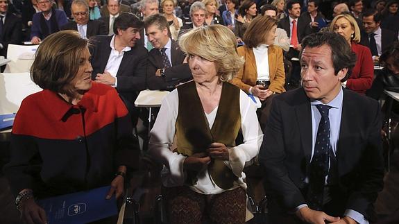 La secretaria general del PP, María Dolores de Cospedal; la presidenta del PP de Madrid, Esperanza Aguirre y el vicesecretario de Organización del PP, Carlos Floriano. 