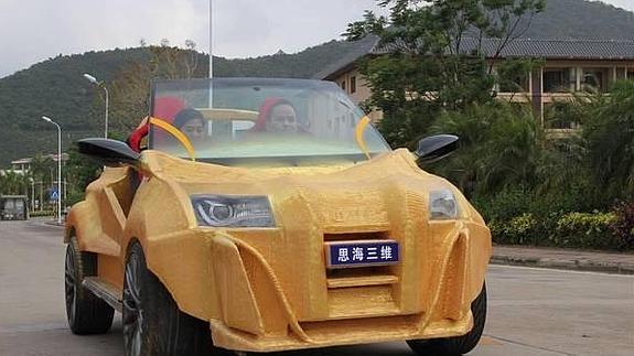 El mayor inconveniente es que su motor eléctrico solo alcanza los 40 km/h.