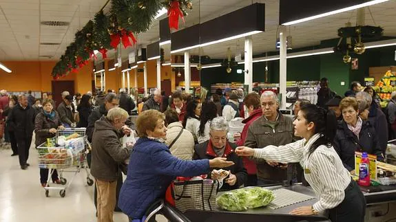 Interior de un supermercado de Mercadona. 