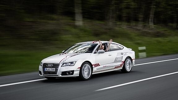 Audi A7 piloted driving concept, sin manos