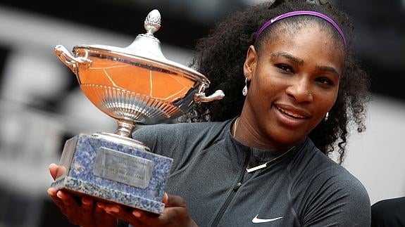 Serena Willams, con el trofeo de Roma. 