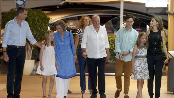 La Familia Real al completo, en Calviá (Mallorca).