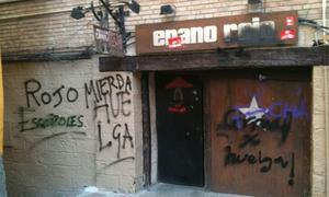 Local del Enano Rojo, vandalizado durante la madrugada de la huelga. /