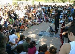 Representación de guiñoles programadas el pasado año en el Festival Internacional de Teatro de Cazorla :: JOSE LUIS GONZÁLEZ/IDEAL