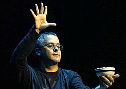 Miguel Puga, en un espectáculo de Hocus Pocus. :: GONZÁLEZ MOLERO