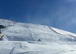 Una de las pistas de Sierra Nevada, este miércoles. / CETURSA