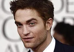 Robert Pattinson desea a una belleza morena tras Kristen Stewart