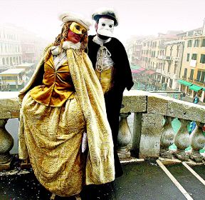 Hay que reservar un año antes del carnaval de Venecia si se quiere asistir a un palacio.