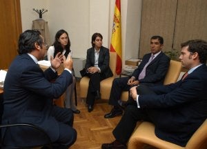 El presidente del TSJA mantuvo un encuentro con jueces de Linares. :: ENRIQUE