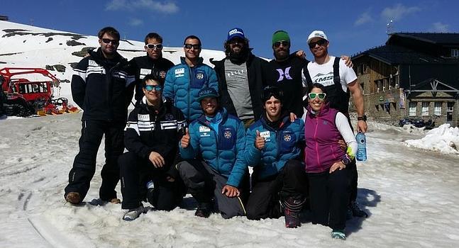 Los conjuntos nacionales de esquí alpino y snowboardcross, de pretemporada en Sierra Nevada