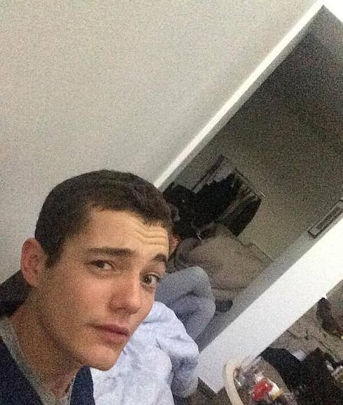 Hijos del Elíseo pelean en Twitter