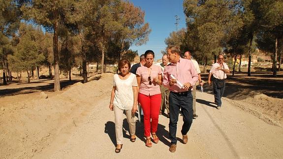 La Junta mejora los caminos rurales de Guadix y Aldeire