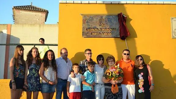 Familia del desaparecido futbolista Emilio Baena, homenajeado este año.