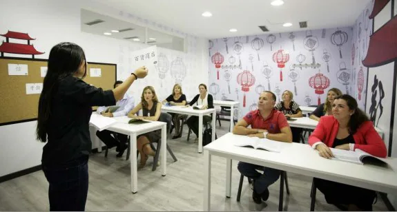 El auge de la enseñanza del chino llega a la provincia con un primer centro en Roquetas