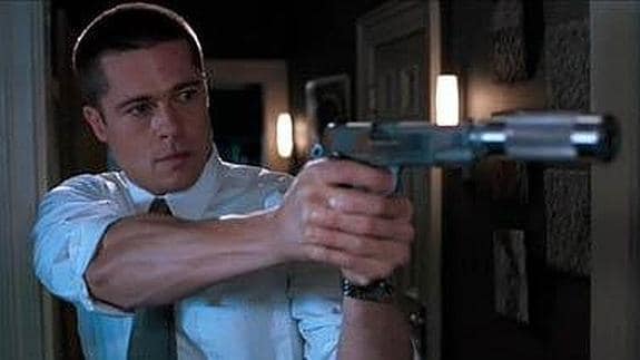 Increíble Brad Pitt: a tortas en Fury y con un arma desde que tenía seis años