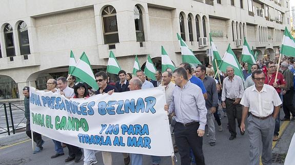 "Menos promesas, más tuberías"
