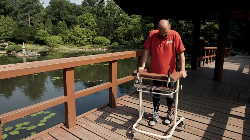 Tremendo: El milagroso trasplante que hizo andar a un paralítico