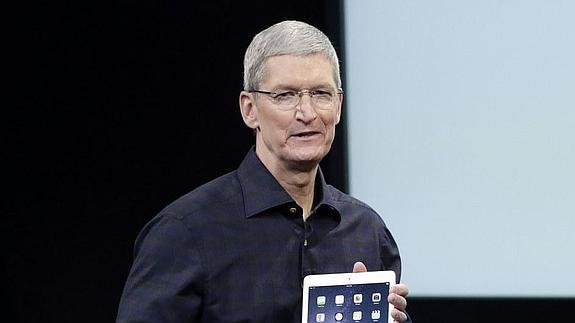 Tim Cook, jefe de Apple: "Estoy orgulloso de ser gay"