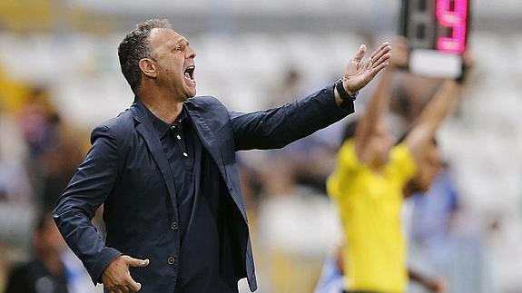 Caparrós transmite al Granada confianza y seguridad en poder revertir la situación