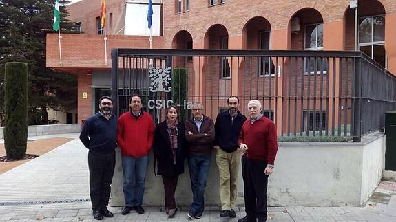 Miguel Herranz, José Castro, Luisa M. Lara, Fernando Moreno, Pedro Gutiérrez y José Jerónimo, ayer.