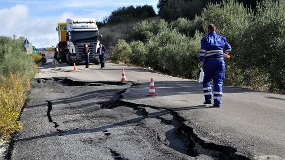 Vial de Zagra a Fuenes de Cesna, reparado por la Diputación 