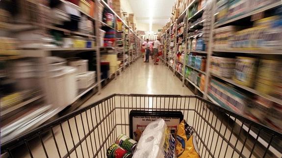 ¡Alarma!:... Alertan que miles de bacterias 'viajan' en carritos de supermercados nacionales