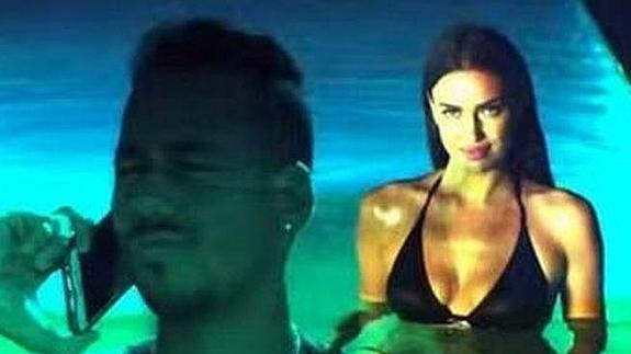 Irina Shayk, explosiva en un vídeo con Marc Anthony y Romeo Santos tras romper con Cristiano