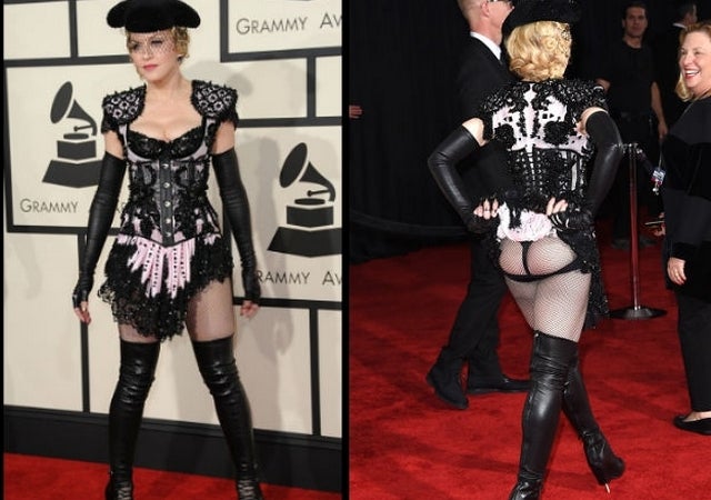 Madonna mostró su culo en los Grammy