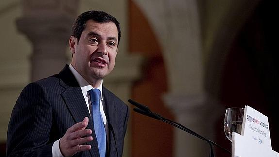 El presidente del PP-A, durante su intervención en el desayuno informativo de la agencia Europa Press en Sevilla.