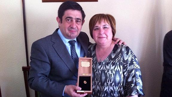 Benatae distingue al presidente de la Diputación por su labor "a favor de los pequeños municipios"