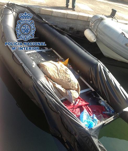 Detienen a dos pateristas por trasladar irregularmente a inmigrantes desde Argelia