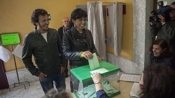 Rodríguez vota con la sensación de que "algo va a cambiar"