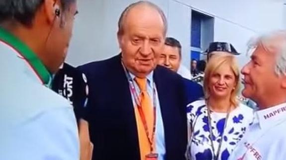 Juan Carlos I a Nico Abad: "¡Quita el micrófono de ahí!"