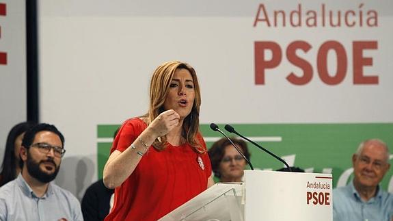 Díaz avisa a PP, Ciudadanos y Podemos que "pagarán" en las urnas el no a su investidura