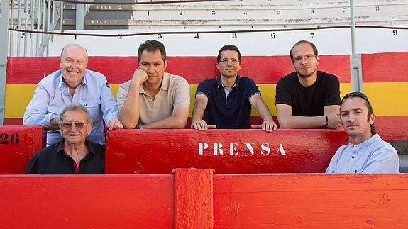 Ramón L. Pérez, José María González Molero, Juan Ortiz, Rafael Lentisco, Pepe Villoslada y Fermín Rodríguez 'seis fotógrafos, seis', pregoneros de la Feria Taurina del Corpus 2015