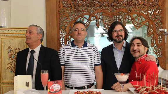 L. López, director del hotel Catedral; R. Granero, departamento técnico AgrupaEjido; D. Baños, Grupo AE; y T. García, chef del Catedral. 