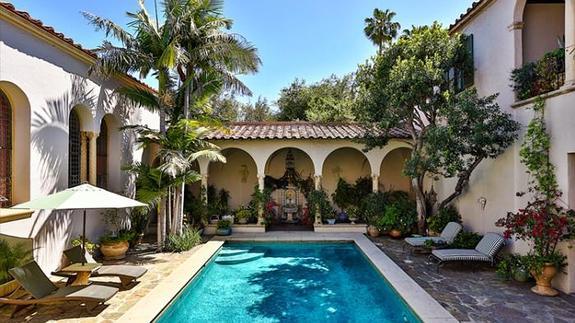 14 millones por la casa de Banderas