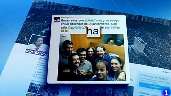 Momento en el que el telediario muestra la errata de Pablo Iglesias