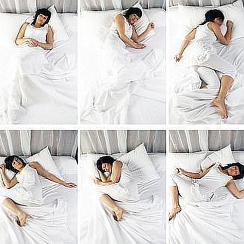 Tu postura al dormir determina qué riesgo tienes de padecer Alzheimer o Parkinson