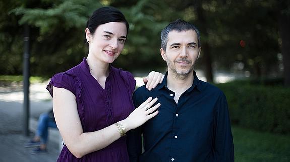 Julie y Francisco de Paula, fundadores de la compañía de teatro Claroscuro. 