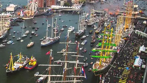 Impresionante: Cada 5 años se realiza este espectáculo náutico en Ámsterdan