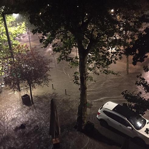 El Paseo del Salón, inundado.