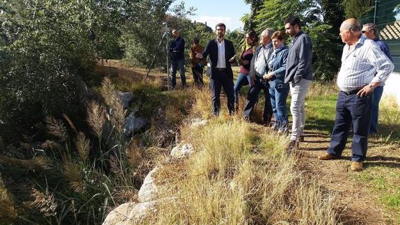 El PSOE exige la limpieza inmediata del río Beiro en Casería de Montijo