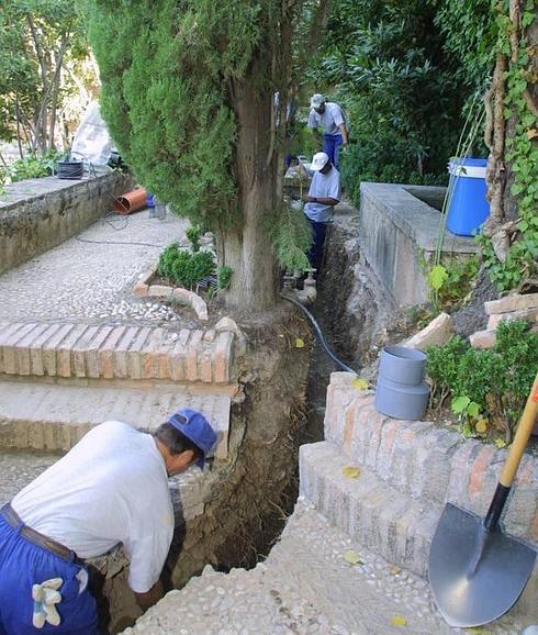 Obras en la casa museo Manuel de Falla en el año 2001.