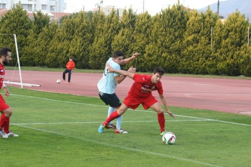 Un lance del partido de ayer entre el CD El Ejido y Los Villares.