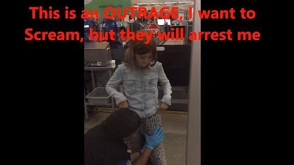 Un padre, indignado por el cacheo excesivo de una policía a su hija de 10 años