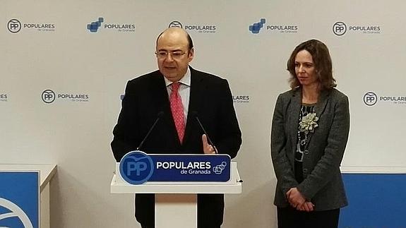 Sebastián Pérez: "Un gobierno de Sánchez con los radicales de izquierdas frenaría la inversión en Granada"