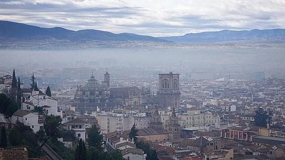 Contaminación sobre la ciudad de Granada 